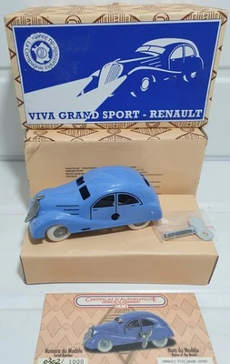 0869.  Renault Viva Grand Sport Key winding mechanism 1:43 model car C31540 - Image 1 of 4