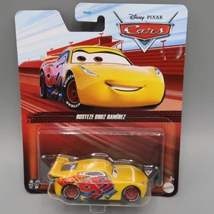 Coches Disney Pixar Amarillo Rusteze Cruze Ramírez 2021 1:64 Diecast metal en caja - Imagen 1 de 3