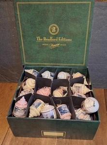 The Bradford Edition - Thomas Kinkade Erbstück Glas Träne Ornamente 31er Set  - Bild 1 von 22