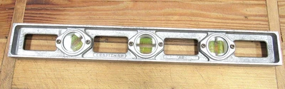 Craftsman 18" Aluminum Level No.3992 AR GOOD CONDITION - Image 1 of 4