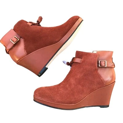 WOLVERINE Socialite Samantha Pleet 1000 mile Wedge Suede Ankle Boot Womens Sz 7 - Image 1 of 4