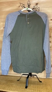 Men’s Hanes Long Sleeve T-shirt 100% Cotton With Button Crew Neck Green And Grey - Picture 1 of 4