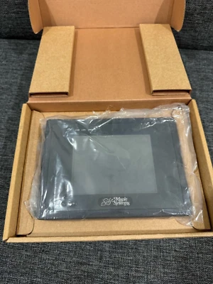 Maple System HMI5056T with Mounting Bracket 24VDC S/N: 08042915 - Image 1 of 4