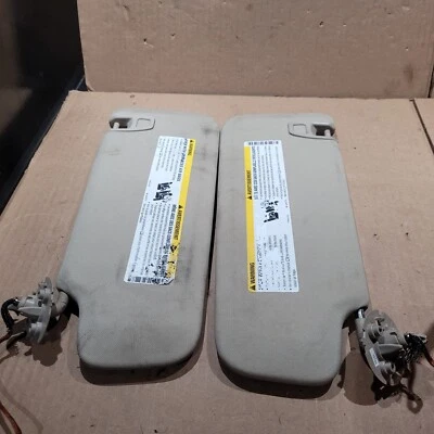 Par de parasoles Saturn Aura 2007-2010 OEM 07 08 09 10 ¡ENVÍO GRATUITO!!!! Foto 1 de 4