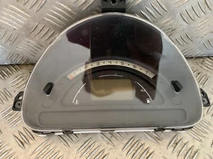 Bloc Compteur - CITROËN C2 1.4L ESS 73CH 288,885 KMS - Référence : 9652008280 - Picture 1 of 4