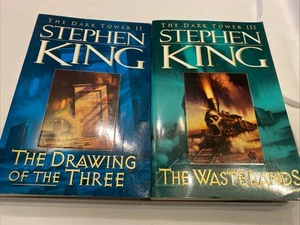Stephan King The Dark Tower 2 and 4 Lot of 2 Paperback Novel Series Plume 1997 - Picture 1 of 4