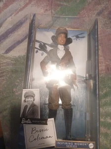Bessie Coleman Barbie Puppe inspirierende Frauen Flugzeug Pilot Afroamerikaner NRFB - Bild 1 von 1