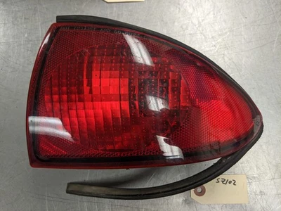 Luz trasera derecha pasajero para Chevrolet Cavalier 2.2 00-02 Foto 1 de 4