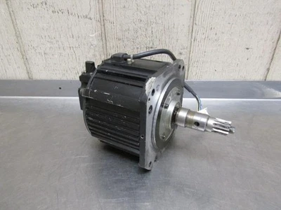 Yaskawa SGMRS-12A2B-YR11 AC Servo Motor 200v 3 PH 2000 RPM 30 Day Warranty - Image 1 of 4