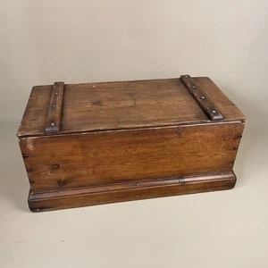 Antique Wooden Storage Box Chest Trunk Blanket Box Vintage Style Lid Lidded - Picture 1 of 10