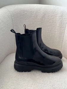 Hogan Patent-Leather Chelsea Boots - Picture 1 of 4