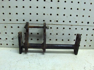 ALLIS CHALMERS, SIMPLICITY GARDEN TRACTOR LINEAR ACTUATOR MOUNT - Picture 1 of 6