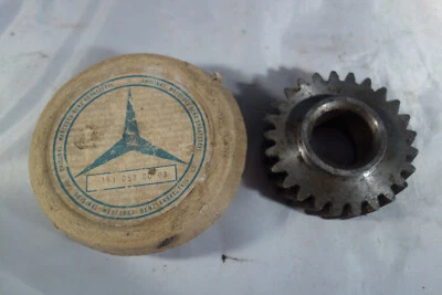 Rueda cigüeñal mercedes-benz 170 v/d, w 136 Foto 1 de 4