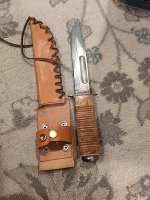 Cuchillo Kabar Hoja Fija Mango Cuero Nuevo Foto 1 de 4