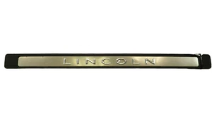 2003-2011 Lincoln Town Car Passenger FR Door Sill Plate Used 3W1Z5413208AAB OEM - Picture 1 of 16