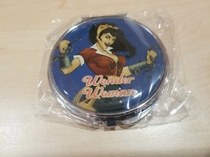 DC COMICS BOMBSHELL WONDER WOMAN COMPACT DUAL MAGNIFY MIRROR RARE NEW Y2K  - Picture 1 of 5