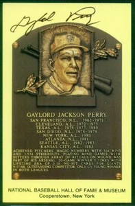 088, Original Autograph of Gaylord Perry (2), HOF Plaque Postcard, SF Giants - Picture 1 of 3