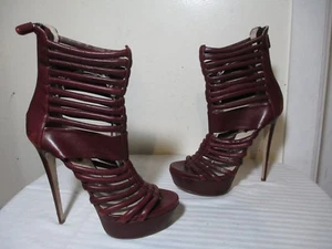 BOTAS DE TOBILLO RUTHIE DAVIS DE CUERO BORGOÑA DE MODA CON CREMALLERA TRASERA 40 EE. UU. 9.5 - Imagen 1 de 8