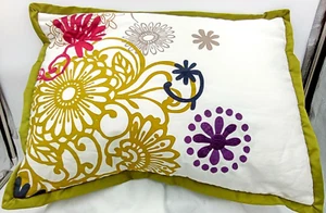 Ellery Homestyles Floral Applique Pillow Sham Poly Cotton Avocado Green 20x26" - Picture 1 of 4