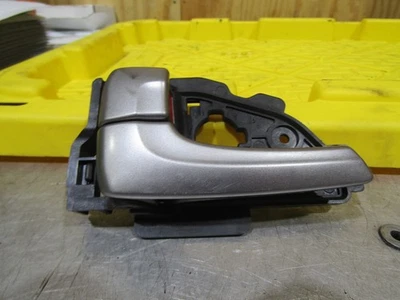 Hyundai Tucson 2010-2013 OEM LH lado del conductor mango interior 10 11 12 13 Foto 1 de 2