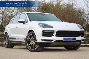2019 Porsche Cayenne 2.9T V6 S TiptronicS 4WD Euro 6 (s/s) 5dr ESTATE Petrol Aut - Picture 1 of 24
