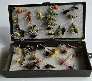 Lot of 47  Bug Fly Casting Lures W/ Box - Picture 1 of 4