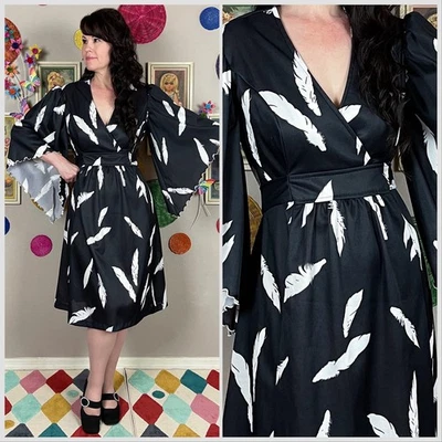 Vestido manga ángel estampado plumas blanco y negro vintage años 70 | mediano-grande Foto 1 de 4