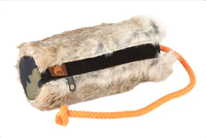 Firedog Futterdummy Hund Fell 19 cm lang echtes Kaninchenfell Snackdummy Dummy - Bild 1 von 1