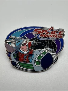 Disney DLR Mickey's Pin Odyssey Stitch on Space Mountain Slider Pin 2003 - Picture 1 of 2