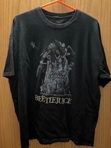 American Eagle Damen Oversized Beetlejuice Grafik T-Shirt Größe Large/XL - Bild 1 von 4