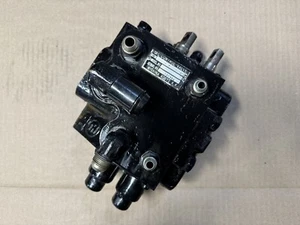 Toyota Forklift Nishina Kogyo 2 Spool Valve Assembly (GOOD USED) 67610-20540-71 - Picture 1 of 8