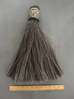 1.5 LBS NATURAL HORSEHAIR MIX OF BROWN, CHESTNUT, GRAY/BLONDE - Image 1 of 3