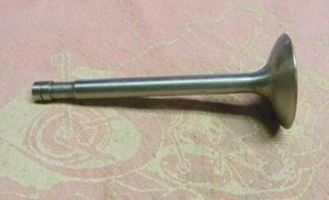TRIUMPH PREUNIT 500 T100 TR5 1951-1959 NOS INTAKE VALVE 70-2969 - Picture 1 of 1