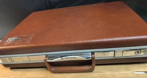 Classic Vintage Samsonite Brown Hardshell Attache Briefcase 18 X 13 X 3 - Picture 1 of 8
