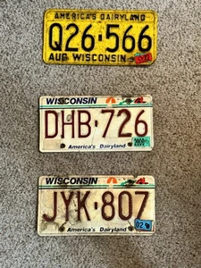 Vintage Lot of 3 Wisconsin License Plates America’s Dairyland Red Barn Man Cave - Picture 1 of 2