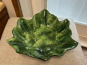 Vintage VIETRI FOGLIA GREEN LEAF LARGE SERVING BOWL 1990s #7825 Italy - Picture 1 of 8