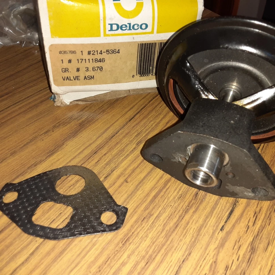 Nuevo de Lote Antiguo GM EGR Vavle Para 88-95 Chevrolet y GMC Suburban C2500 C3500 K2500 Isuzu E42 Foto 1 de 4