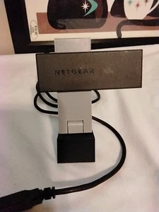 NETGEAR (A6200) AC1200 DWUPASMOWY GIGABITOWY ADAPTER USB WIFI + STACJA DOKUJĄCA/KOŁYSKA BIURKOWA - Zdjęcie 1 z 6