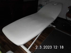 Elektrische Massageliege neuwertig zu verkaufen - Bild 1 von 13