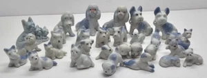 Juego de 28 estatuillas de perro en miniatura hechas en Japón - Imagen 1 de 3