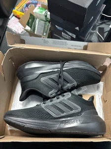 Size 7 - adidas Ultrabounce Black Carbon - Picture 1 of 5
