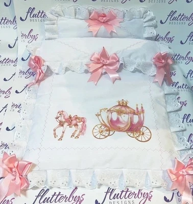 Juego de edredón y almohada para cochecito de muñeca *tamaño cruz plateada* Foto 1 de 3