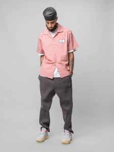 🔥New Nike Air Jordan x Union Mechanic Rust Pink Button Up Shirt Medium jarritos - Picture 1 of 3