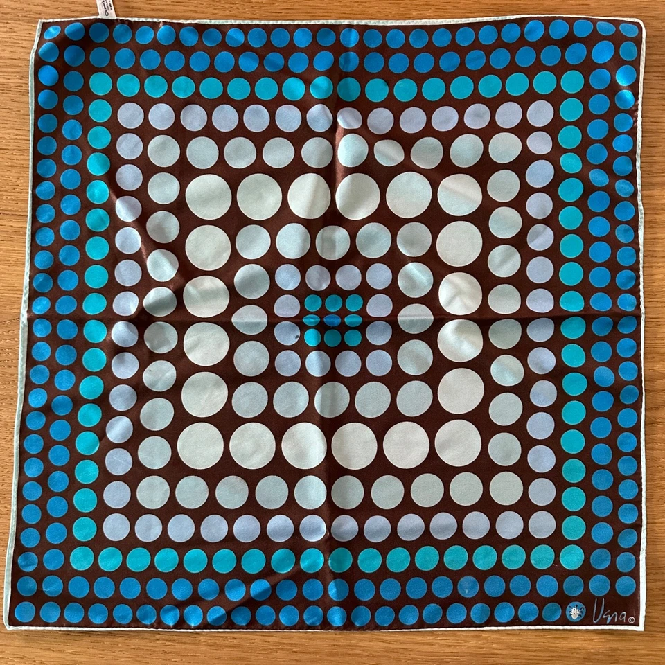 Bufanda cuadrada de nailon vintage Vera Nuemann a lunares enrollada a mano 22" bufanda para cuello Foto 1 de 4