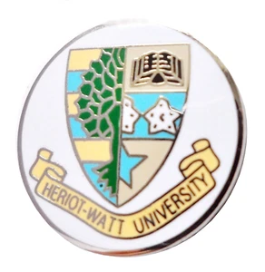 Heriot Watt University City of Edinburgh Scotland Small Crest Pin Badge - Picture 1 of 3