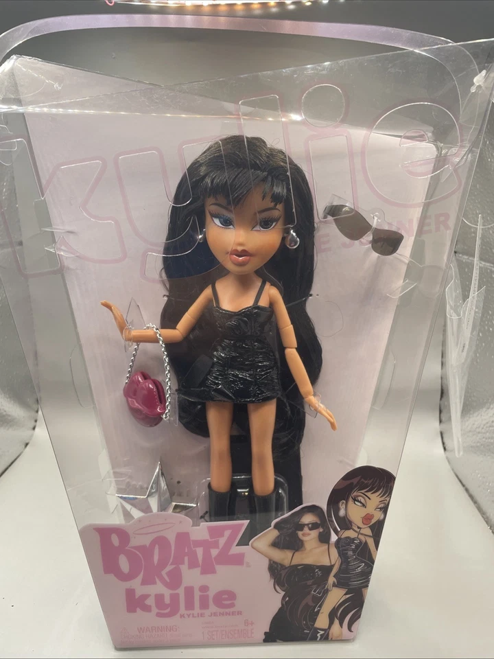 Bratz Kylie Jenner Day Fashion Doll with Accessories