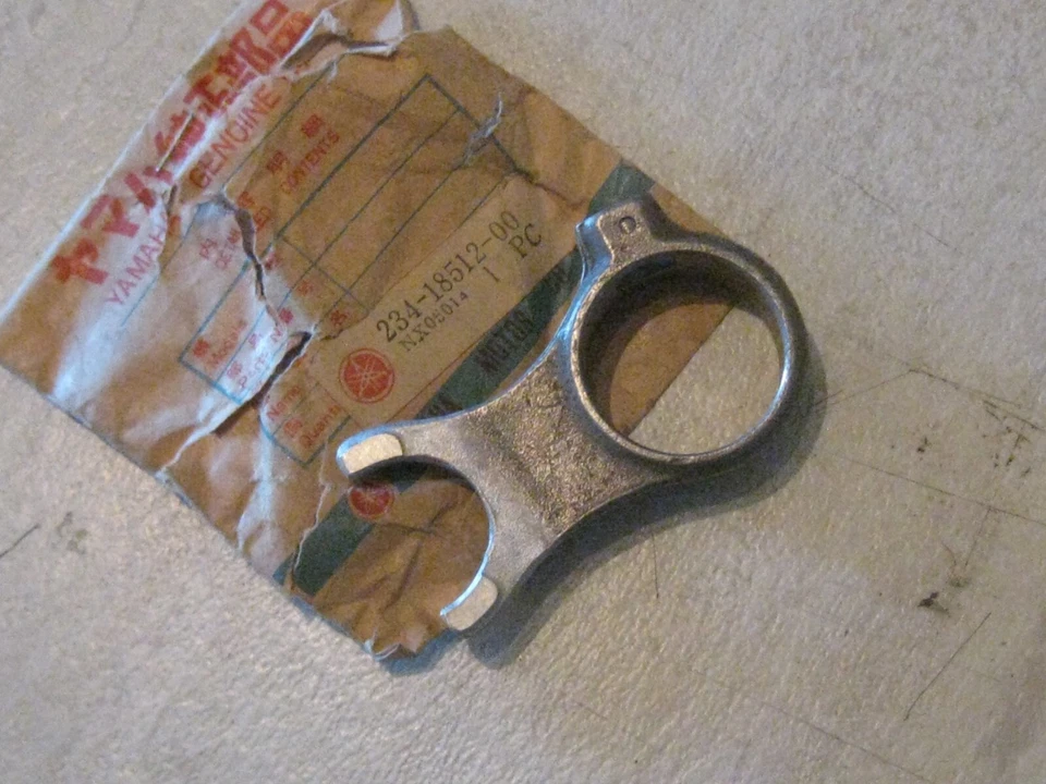 YAMAHA L5TA/L5T TRAILMASTER SHIFT FORK #2 NOS! - Imagem 1 de 1