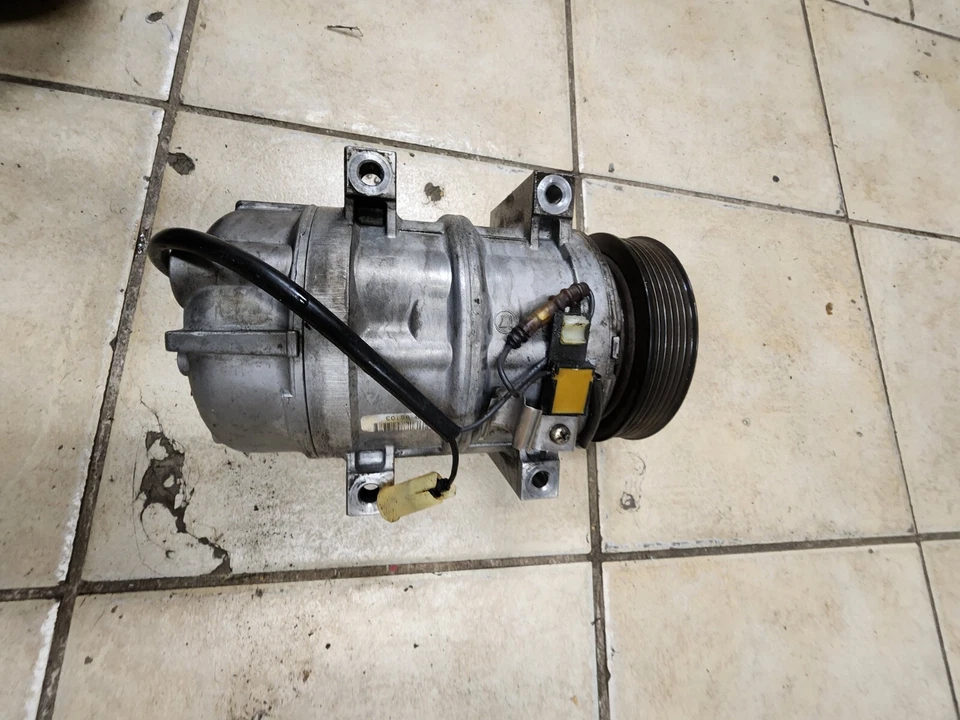  Volvo S60 2001 2002 2003 2004 compresor de aire acondicionado Foto 1 de 4