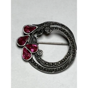 Vintage Silver Tone Interlaced Rings with Pink Teardrop Rhinestones Brooch - Picture 1 of 7