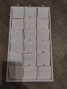 DISPLAY 1/18 WHITE FOR  PENDANT & CHAIN & EARING IDEAL 14.5" l x 8 1/4" w x 1" - Picture 1 of 1